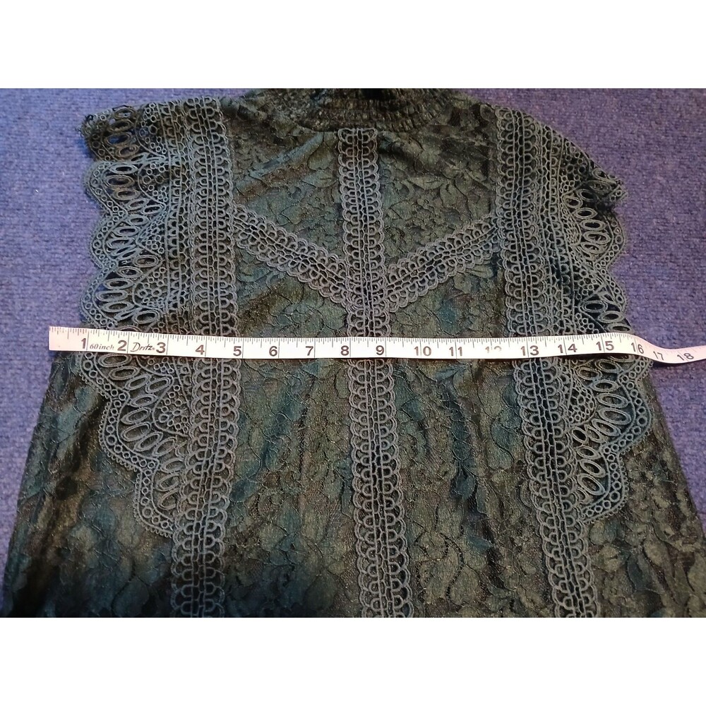 Cable & Gauge Women's Dark Green  Lace Overlay Sleeveless Blouse Medium NWOT - Picture 6 of 7